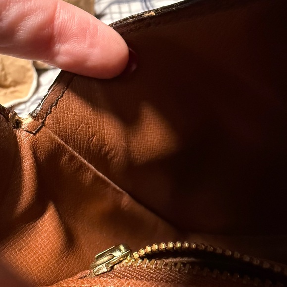 Louis Vuitton saint cloud Dark Brown Monogram Crossbody Bag - Picture 14 of 16